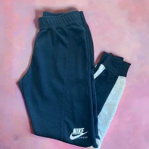 Nike women’s sweat pants